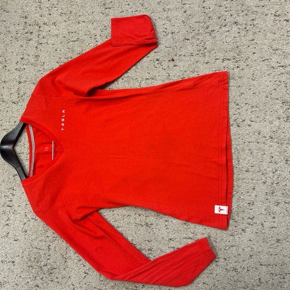 Tesla M worn once rare women’s v neck cotton shirt long sleeve! - Picture 3 of 15